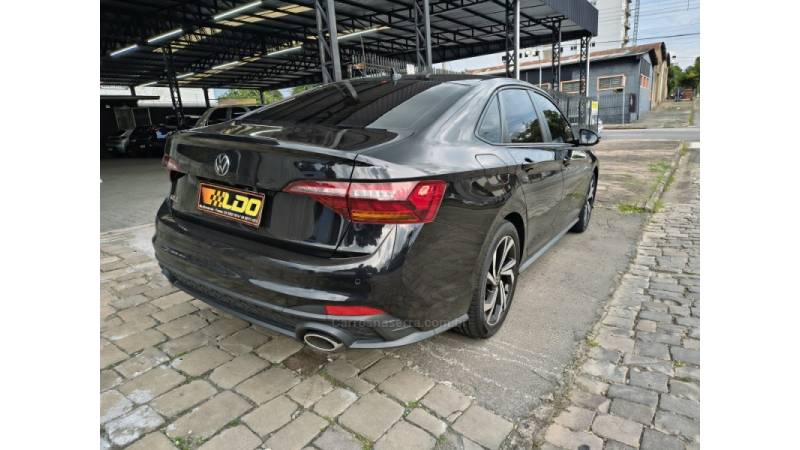 VOLKSWAGEN - JETTA - 2023/2023 - Preta - R$ 209.990,00