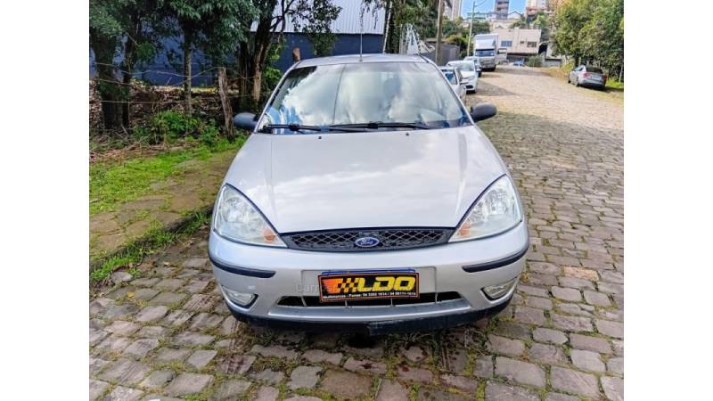 FORD - FOCUS - 2008/2009 - Prata - Sob Consulta