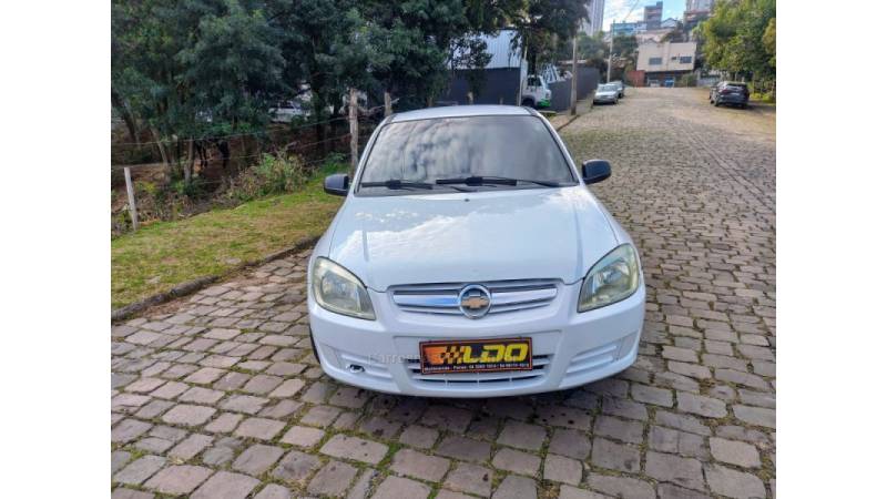 CHEVROLET - PRISMA - 2009/2010 - Branca - R$ 24.990,00