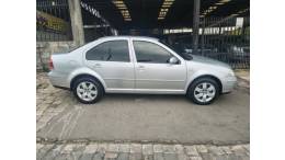 VOLKSWAGEN - BORA - 2010/2011 - Prata - R$ 44.990,00