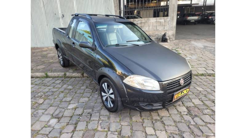 FIAT - STRADA - 2010/2010 - Preta - R$ 30.000,00