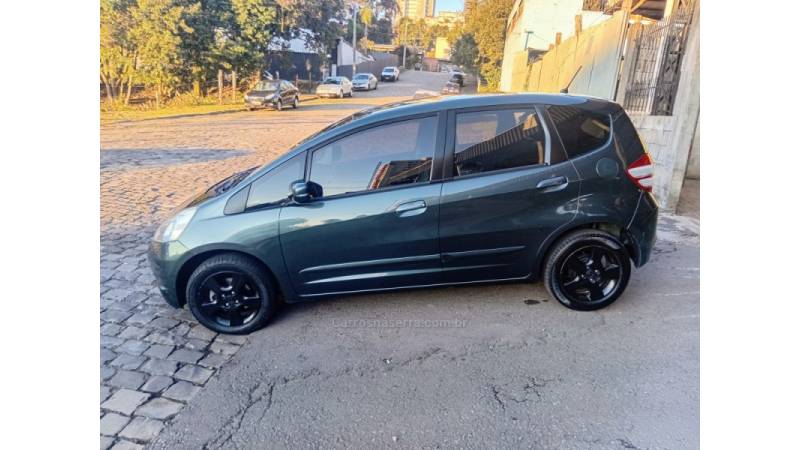 HONDA - FIT - 2009/2009 - Verde - R$ 35.990,00