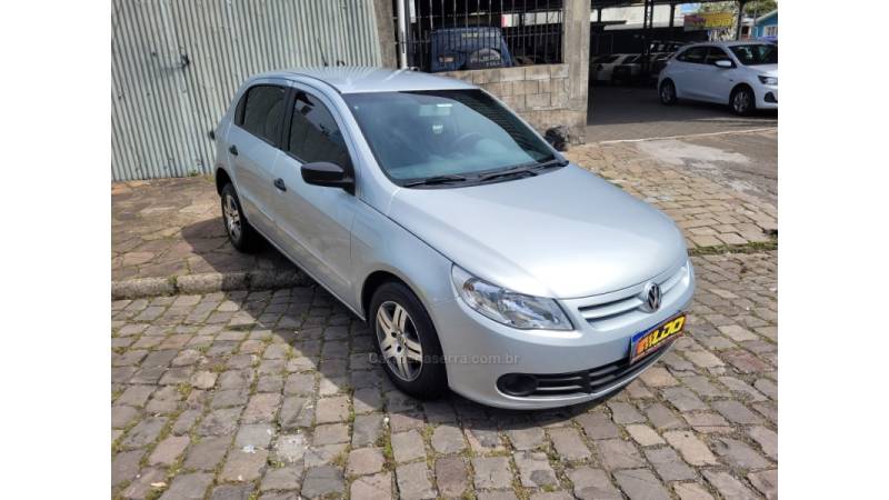 VOLKSWAGEN - GOL - 2011/2012 - Prata - R$ 32.990,00