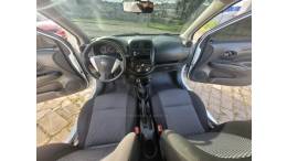 NISSAN - VERSA - 2021/2021 - Branca - R$ 49.990,00
