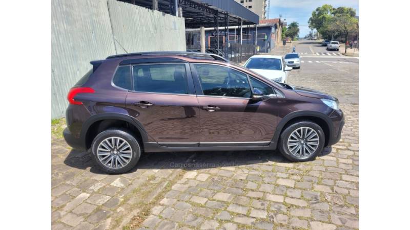 PEUGEOT - 2008 - 2019/2020 - Marrom - R$ 65.990,00