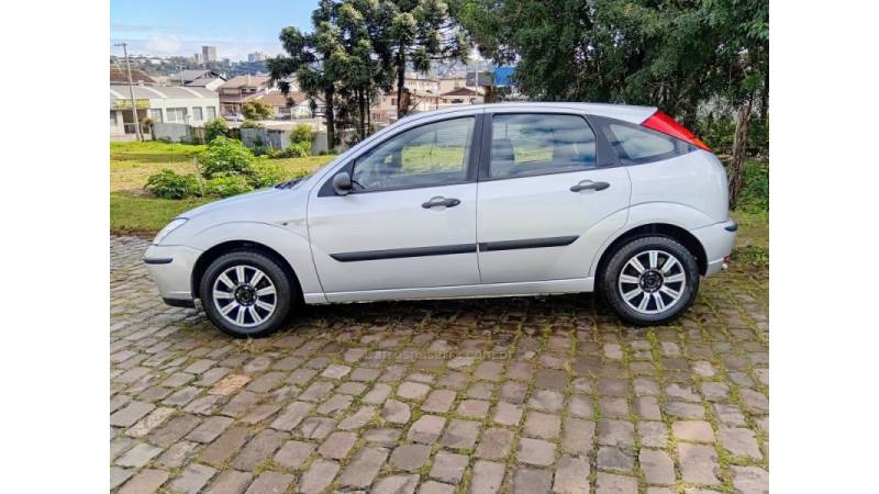 FORD - FOCUS - 2008/2009 - Prata - Sob Consulta
