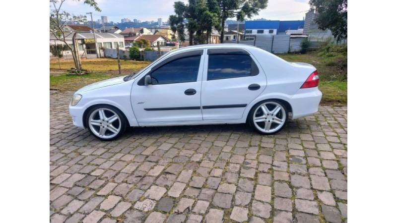 CHEVROLET - PRISMA - 2009/2010 - Branca - R$ 24.990,00