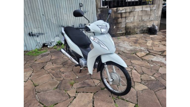 HONDA - BIZ 110I - 2022/2022 - Branca - R$ 13.500,00