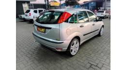 FORD - FOCUS - 2008/2009 - Prata - R$ 22.990,00