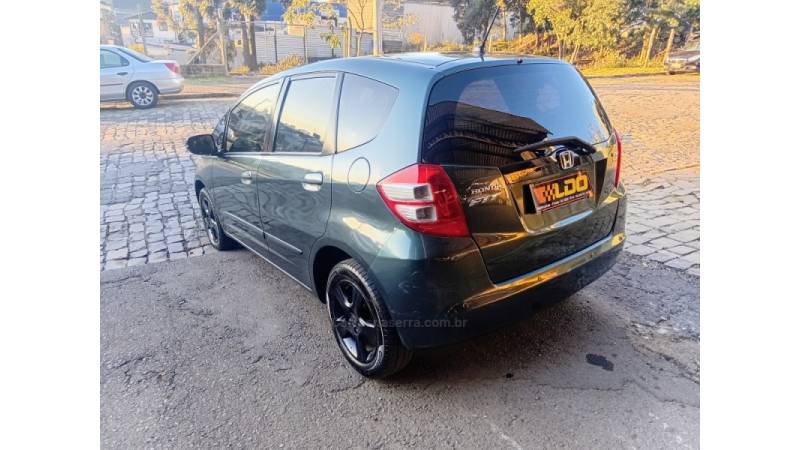 HONDA - FIT - 2009/2009 - Verde - R$ 35.990,00