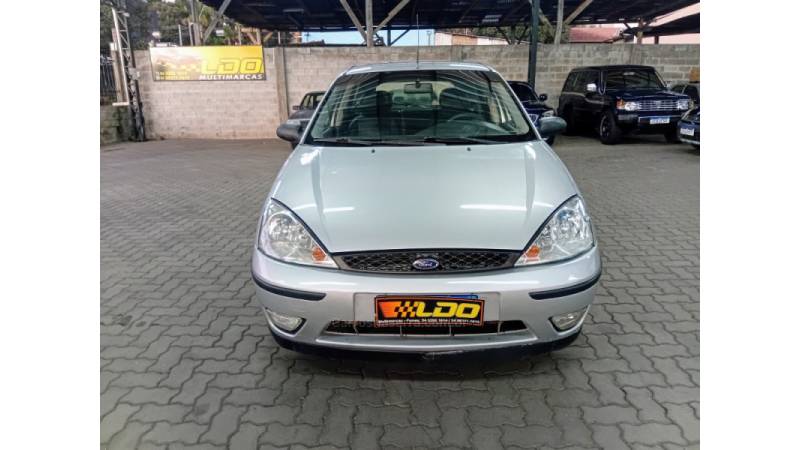 FORD - FOCUS - 2008/2009 - Prata - R$ 22.990,00