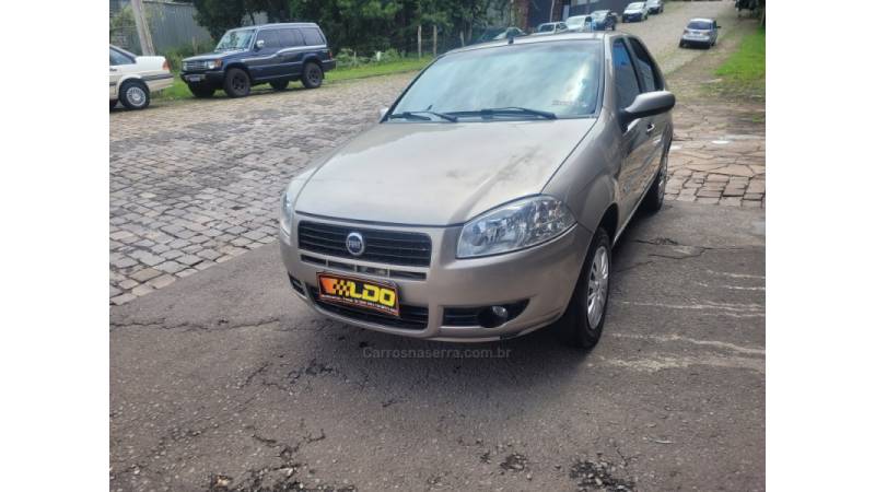 FIAT - PALIO - 2007/2008 - Bege - R$ 21.990,00