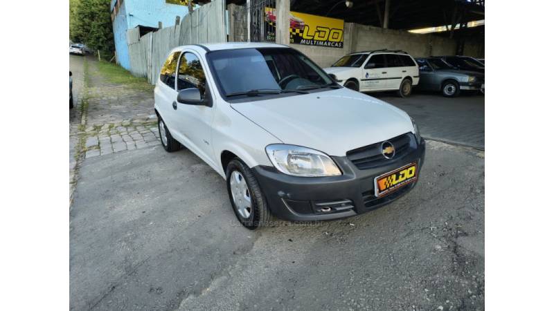 CHEVROLET - CELTA - 2010/2011 - Branca - R$ 24.990,00