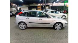 FORD - FOCUS - 2008/2009 - Prata - R$ 22.990,00