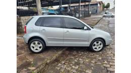 VOLKSWAGEN - POLO - 2002/2003 - Prata - R$ 22.990,00