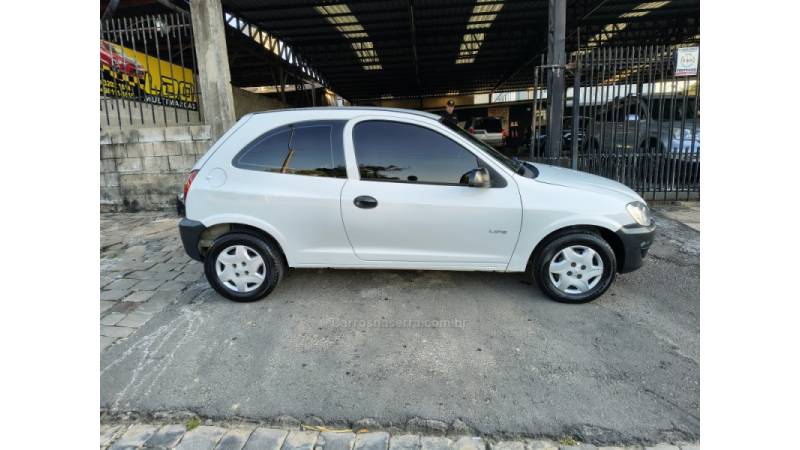 CHEVROLET - CELTA - 2010/2011 - Branca - R$ 24.990,00