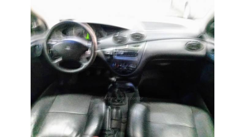 FORD - FOCUS - 2008/2009 - Prata - R$ 22.990,00