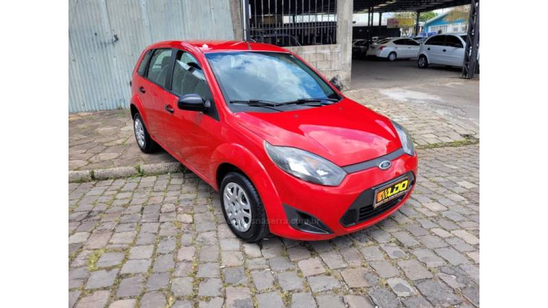FORD - FIESTA - 2011/2012 - Vermelha - R$ 33.990,00