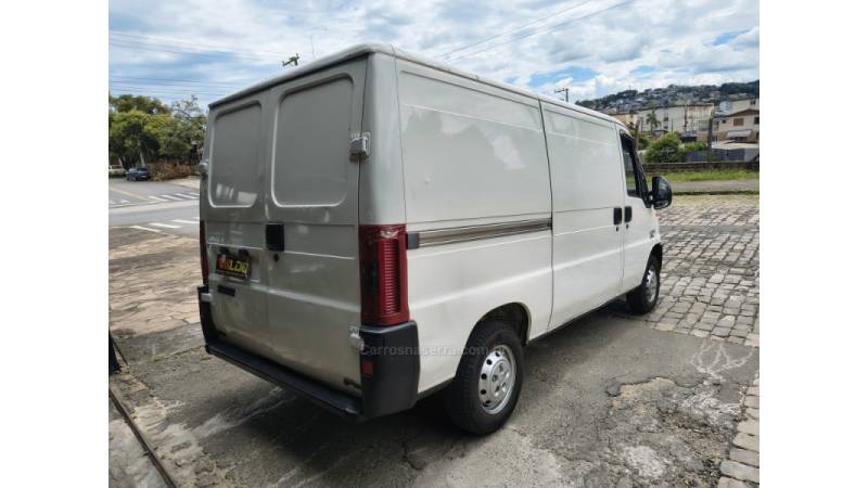 FIAT - DUCATO - 2003/2004 - Branca - R$ 59.990,00