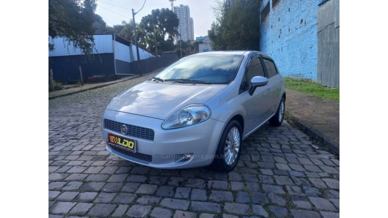 FIAT - PUNTO - 2010/2010 - Prata - R$ 33.990,00