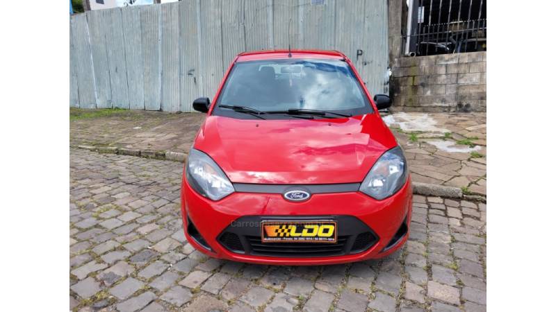 FORD - FIESTA - 2011/2012 - Vermelha - R$ 33.990,00