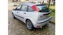 FORD - FOCUS - 2008/2009 - Prata - Sob Consulta