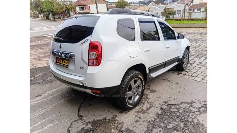 RENAULT - DUSTER - 2013/2013 - Branca - R$ 54.990,00