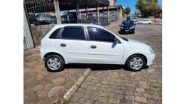 CHEVROLET - CORSA - 2010/2011 - Branca - R$ 28.990,00